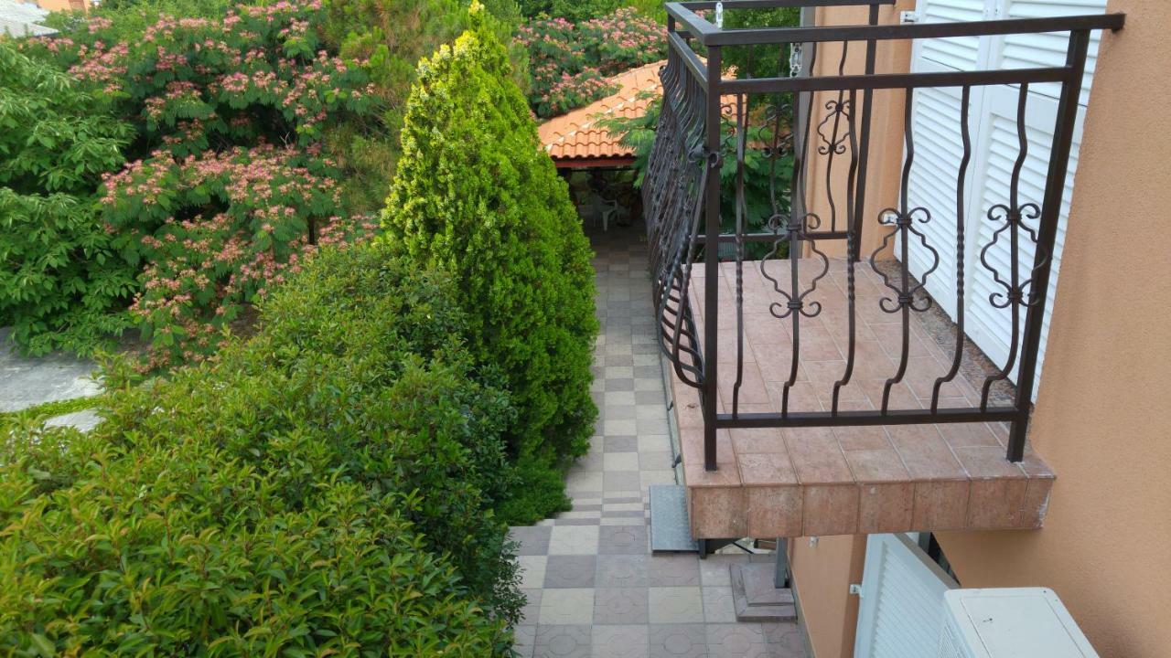 Apartments Eden Ядраново Екстериор снимка